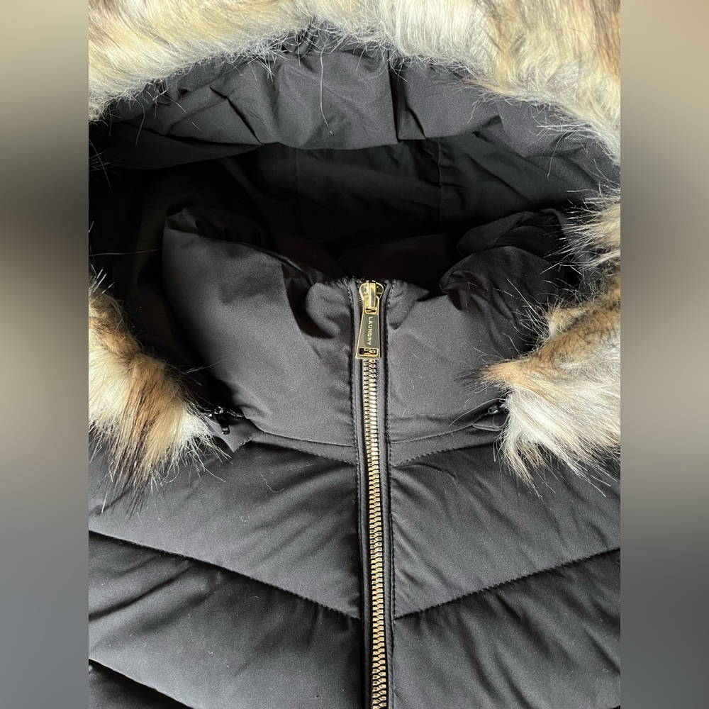 NWT Laundry By Shelli Segal Womens L Black Quilted Puffer Jacket & Faux Fur Hood - Picture 5 of 16